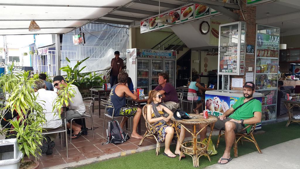 Sakal Guesthouse Restaurant & Bar Sihanoukville Buitenkant foto