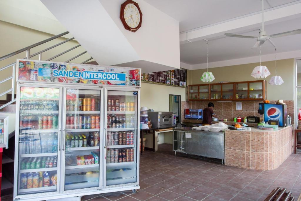 Sakal Guesthouse Restaurant & Bar Sihanoukville Buitenkant foto