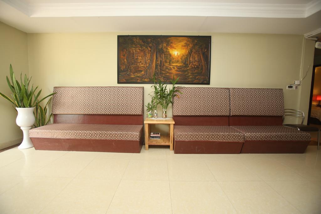 Sakal Guesthouse Restaurant & Bar Sihanoukville Buitenkant foto