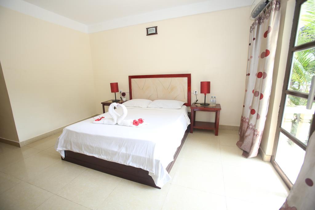 Sakal Guesthouse Restaurant & Bar Sihanoukville Buitenkant foto